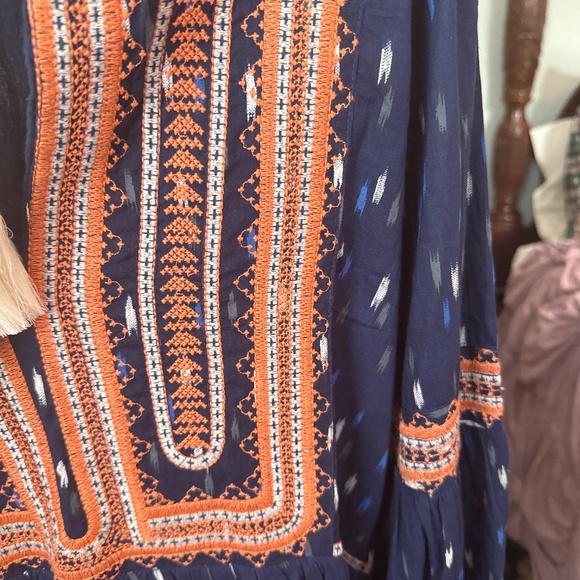 THML tasseled peasant blouse. NWT‎ . Retail 94 - Picture 3 of 8